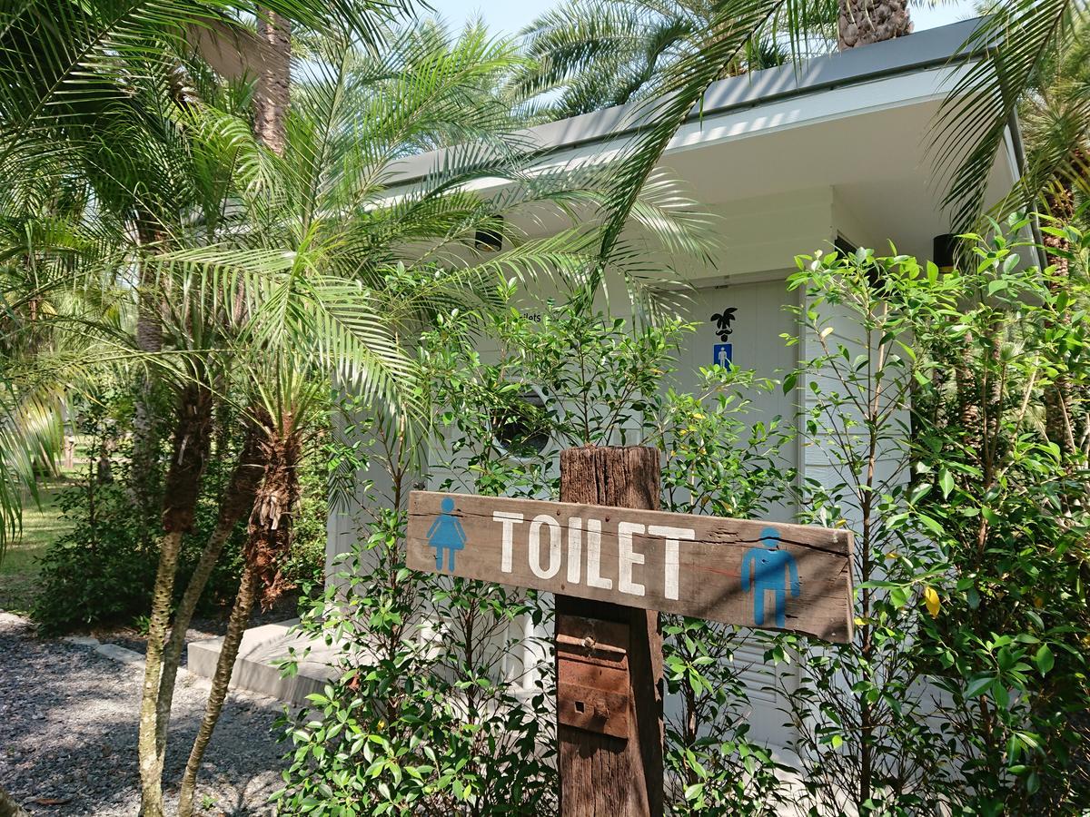 Lopburi Palm Resort Esterno foto